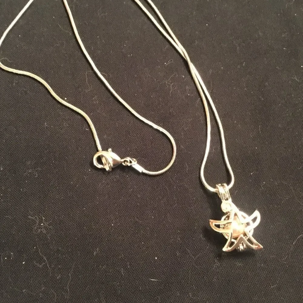 Silvertone Chain and Starfish Wish Pearl